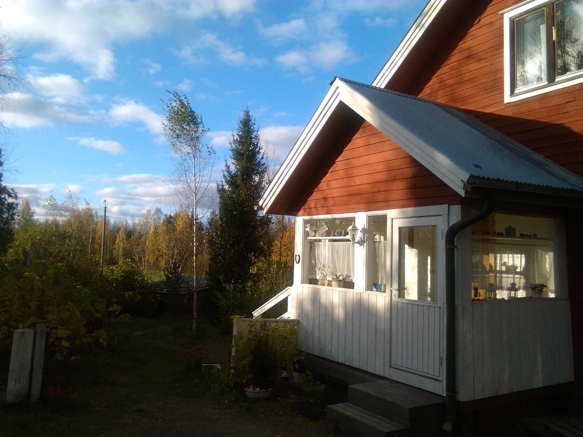 Отели типа «постель и завтрак» Paulas Cottage B&B Lappila-13